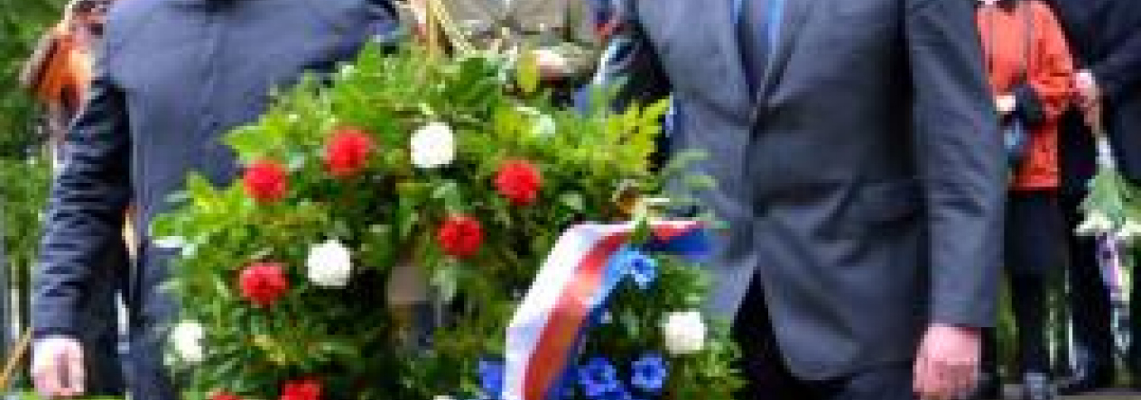 20170505_pietni_akt_pamatnik_rynovice_1.jpg