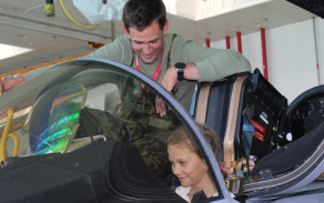 zakyne_6_tridy_v_letounu_gripen.jpg